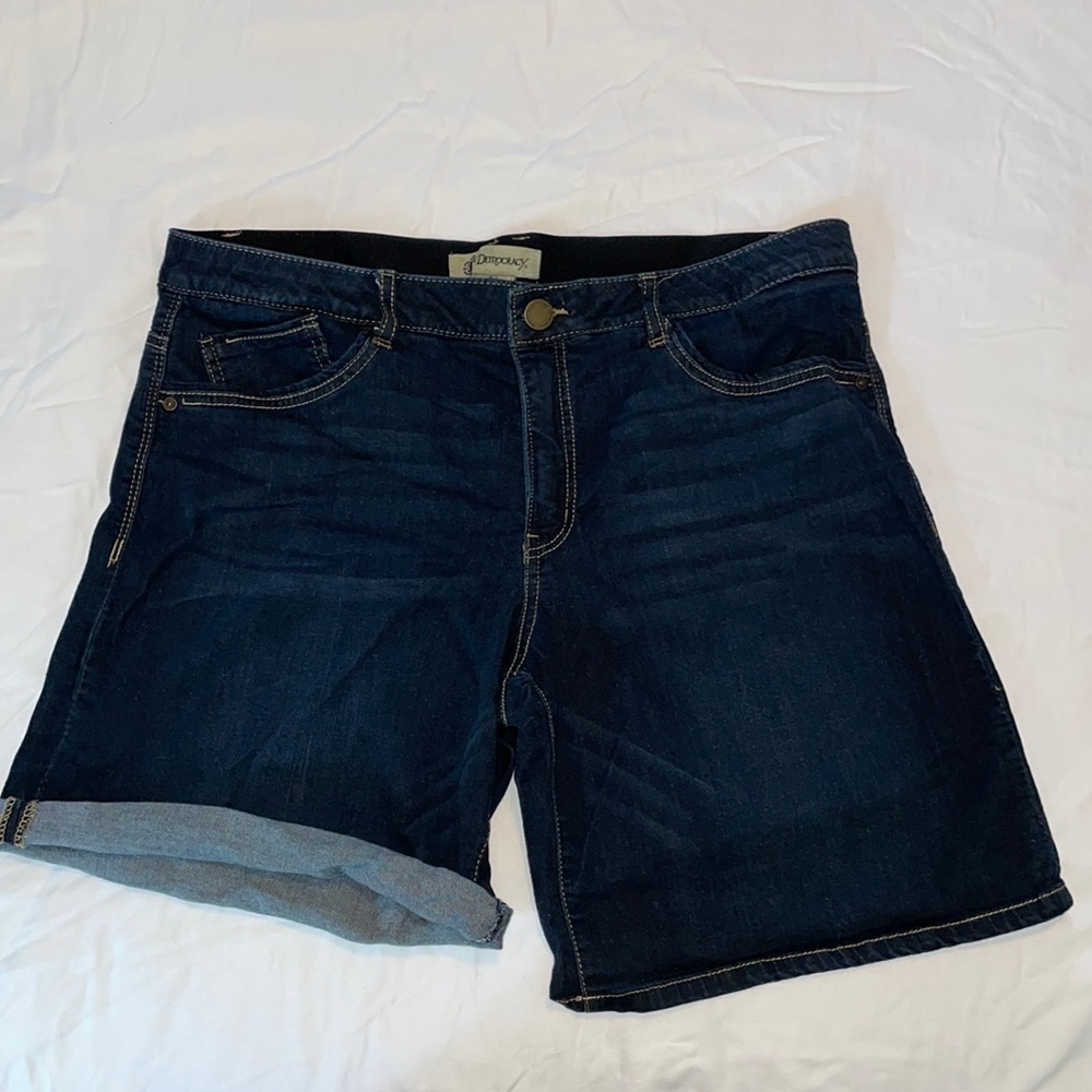Democracy “Ab” technology Jean Shorts Size 16